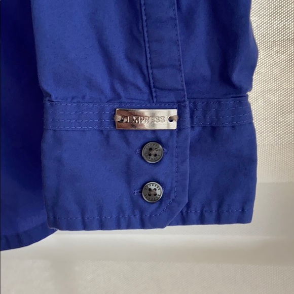 Express Essential Shirt - Picture 4 of 4